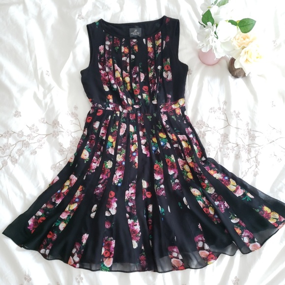 Adrianna Papell Dresses & Skirts - Adrianna Papell Fractured Floral Fit & Flare Dress